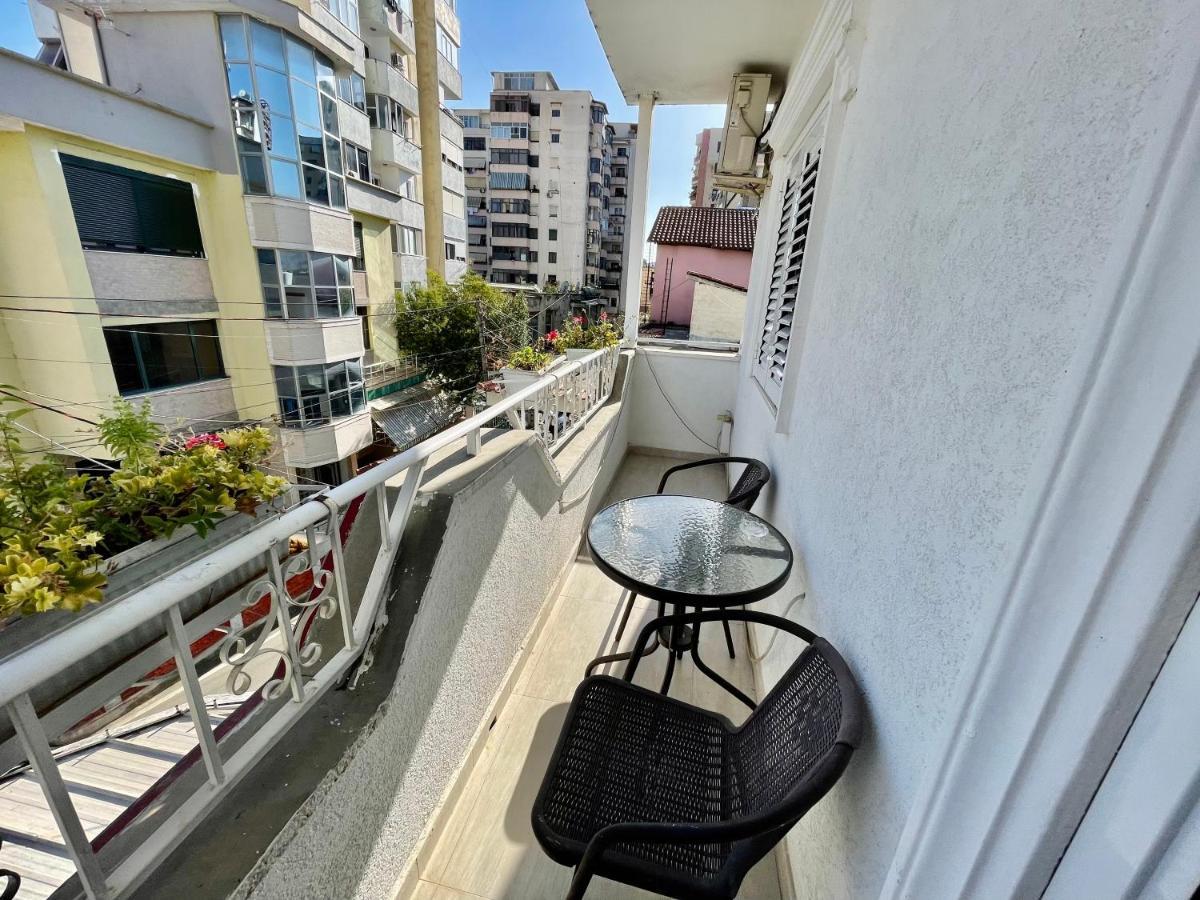Vila Ada Hotel 티라나 외부 사진