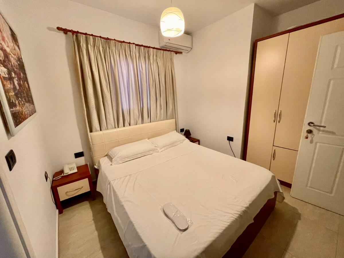 Vila Ada Hotel 티라나 외부 사진