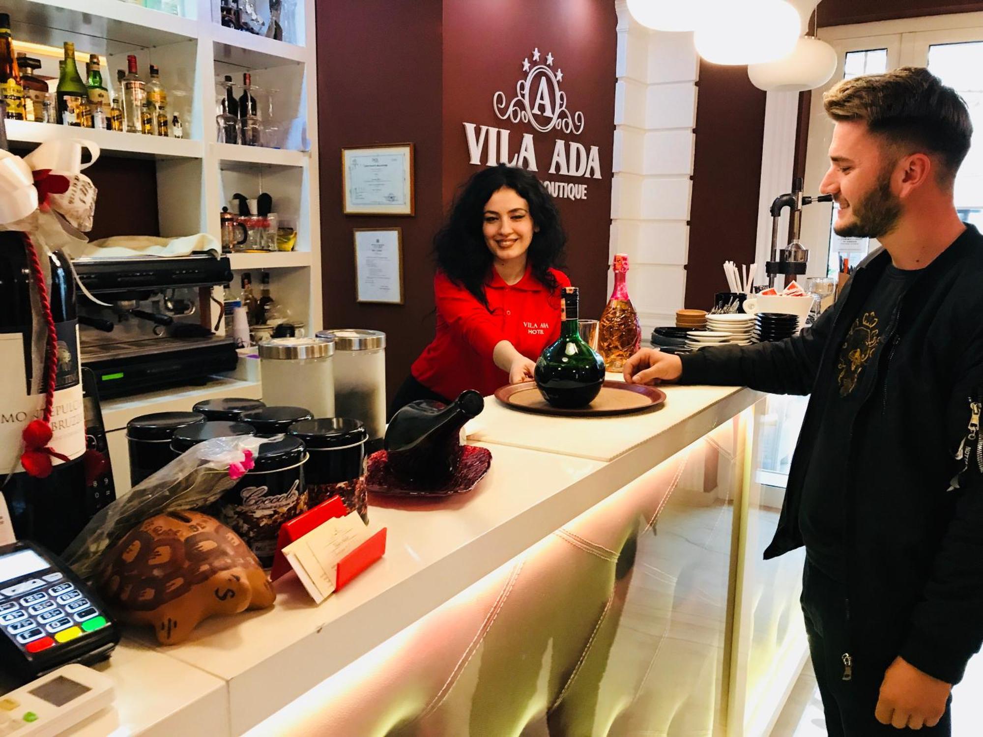 Vila Ada Hotel 티라나 외부 사진